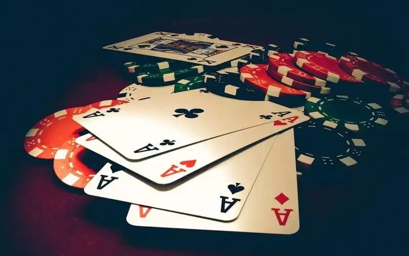 lunatoto login platform dashboard showing sportsbook Liga 1 fixtures and live casino tables